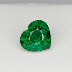 Tsavorita facetada en forma de corazón, 3,33 cts