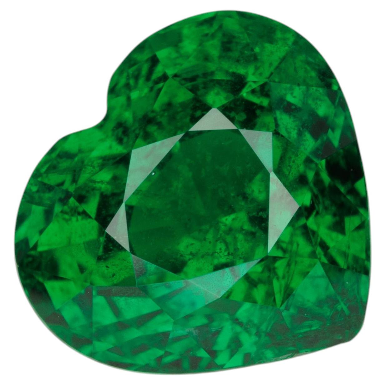 Tsavorita facetada en forma de corazón, 3,33 cts en venta