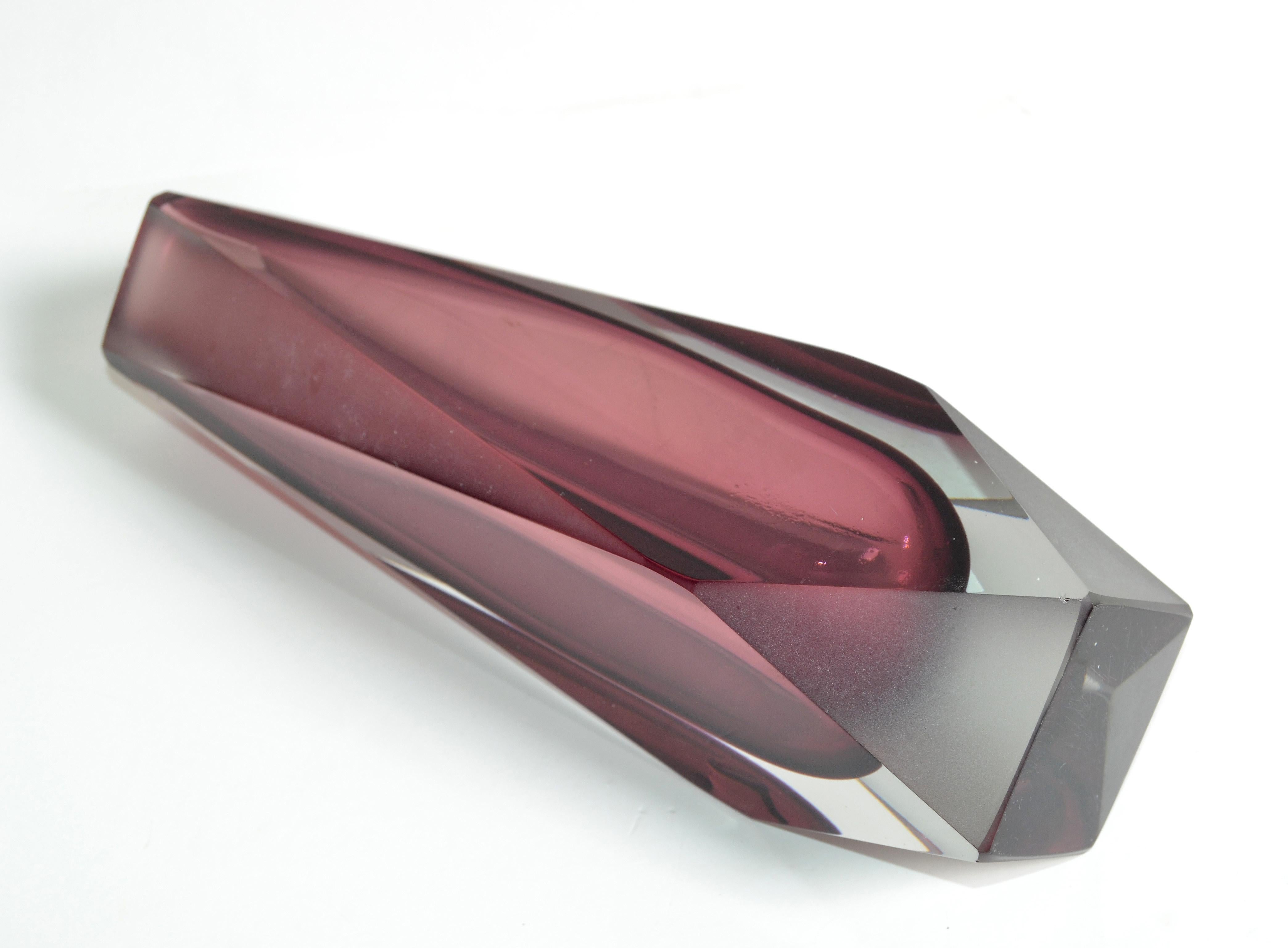 Faceted Vase in Purple Murano Sommerso Art Glass Attributed to Mandruzzato Italy 1