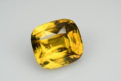Sphène jaune facetté, 5,55 cts