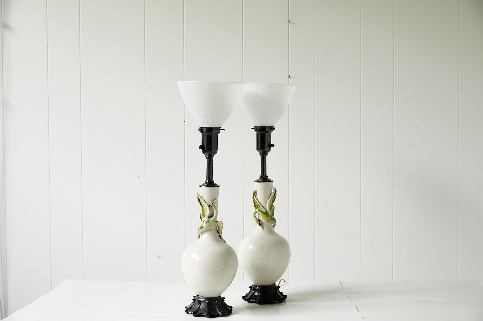 Facing Pair of Art Deco Ceramic Lamps with Birds 7