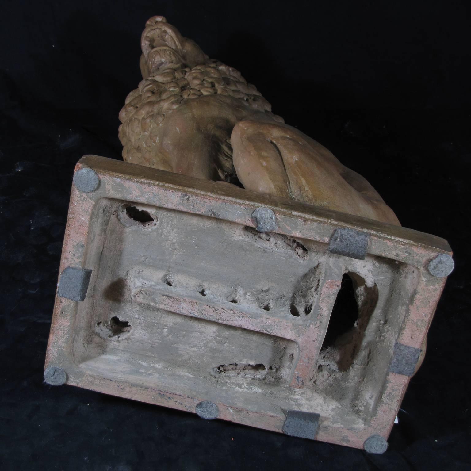 Facing Pair of Early 19th Century Tuscan Terracotta Lion Sculptures For Sale 2