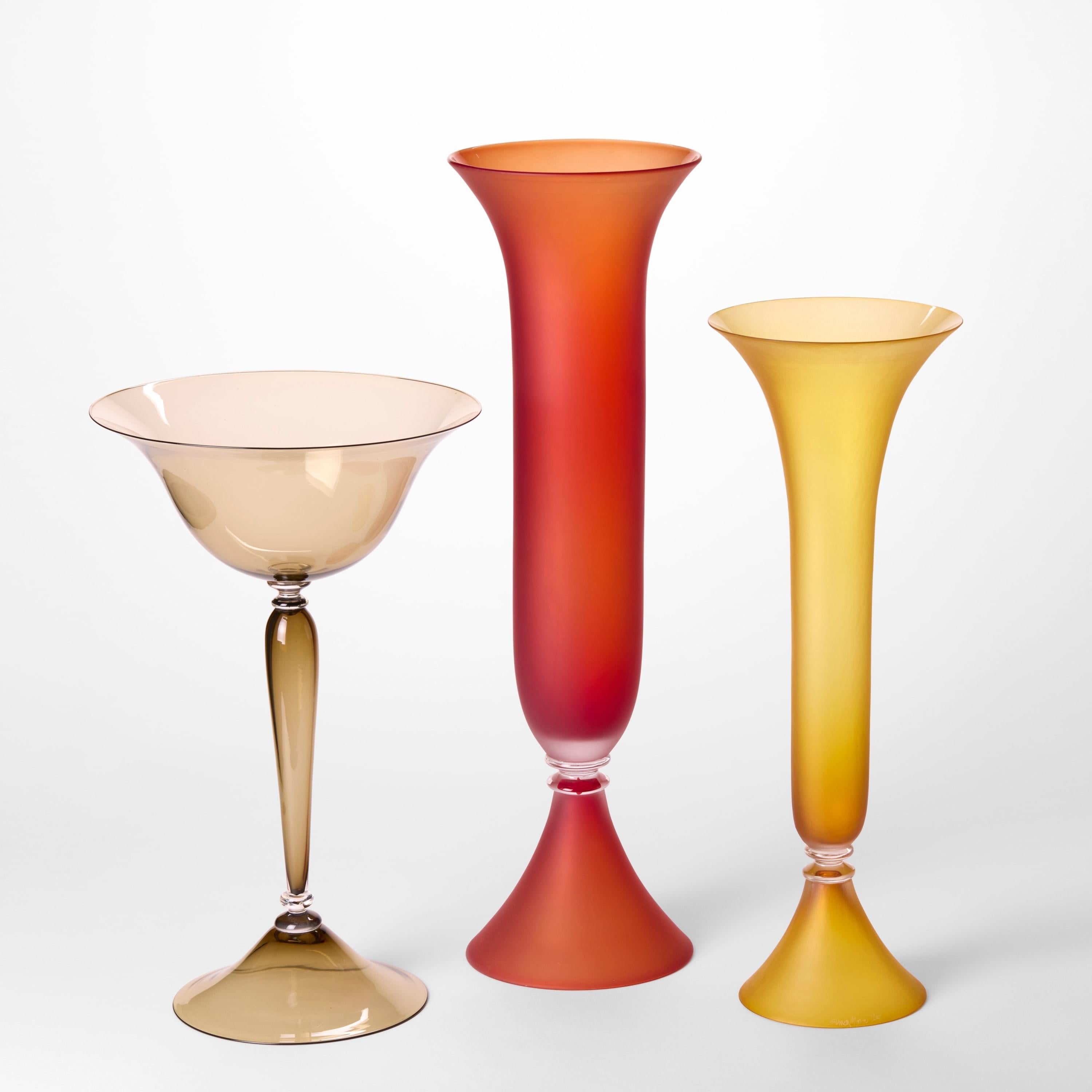 Façon de Venise in Bronze, ein mundgeblasenes Glasgefäß von Simon Moore (Handgefertigt) im Angebot