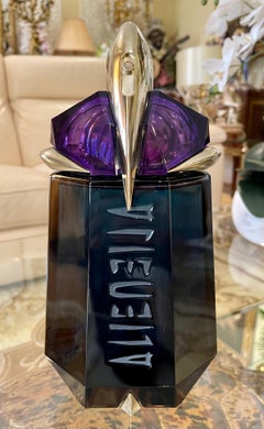 Factice Allien, Thierry Mugler