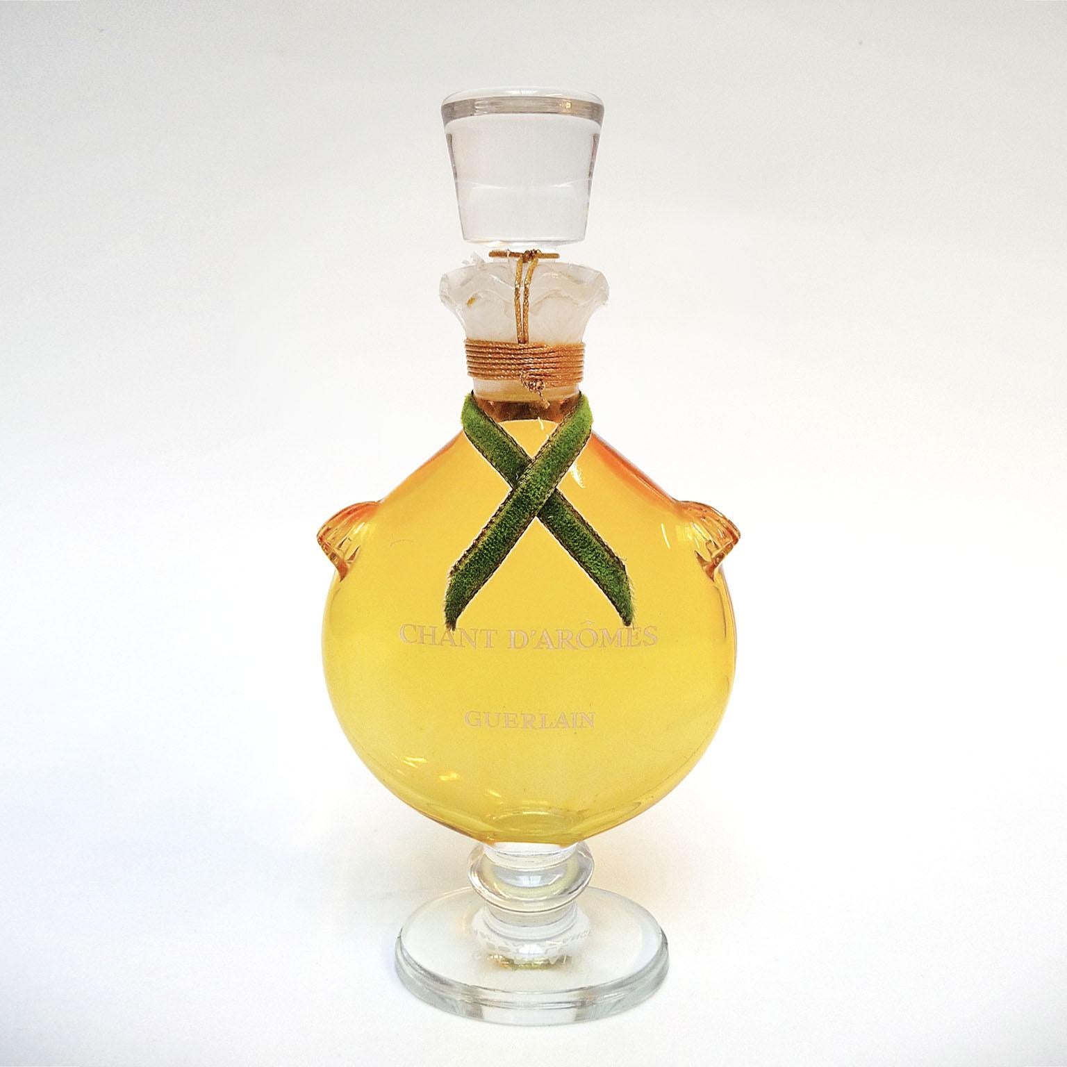 Verre d'art Bouteilles de parfum factice Guerlain Lanvin Store Display en vente