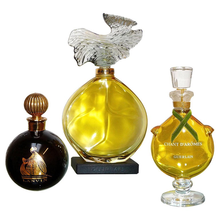 Sold at Auction: A GROUP OF ANTIQUE AND VINTAGE PERFUME BOTTLES