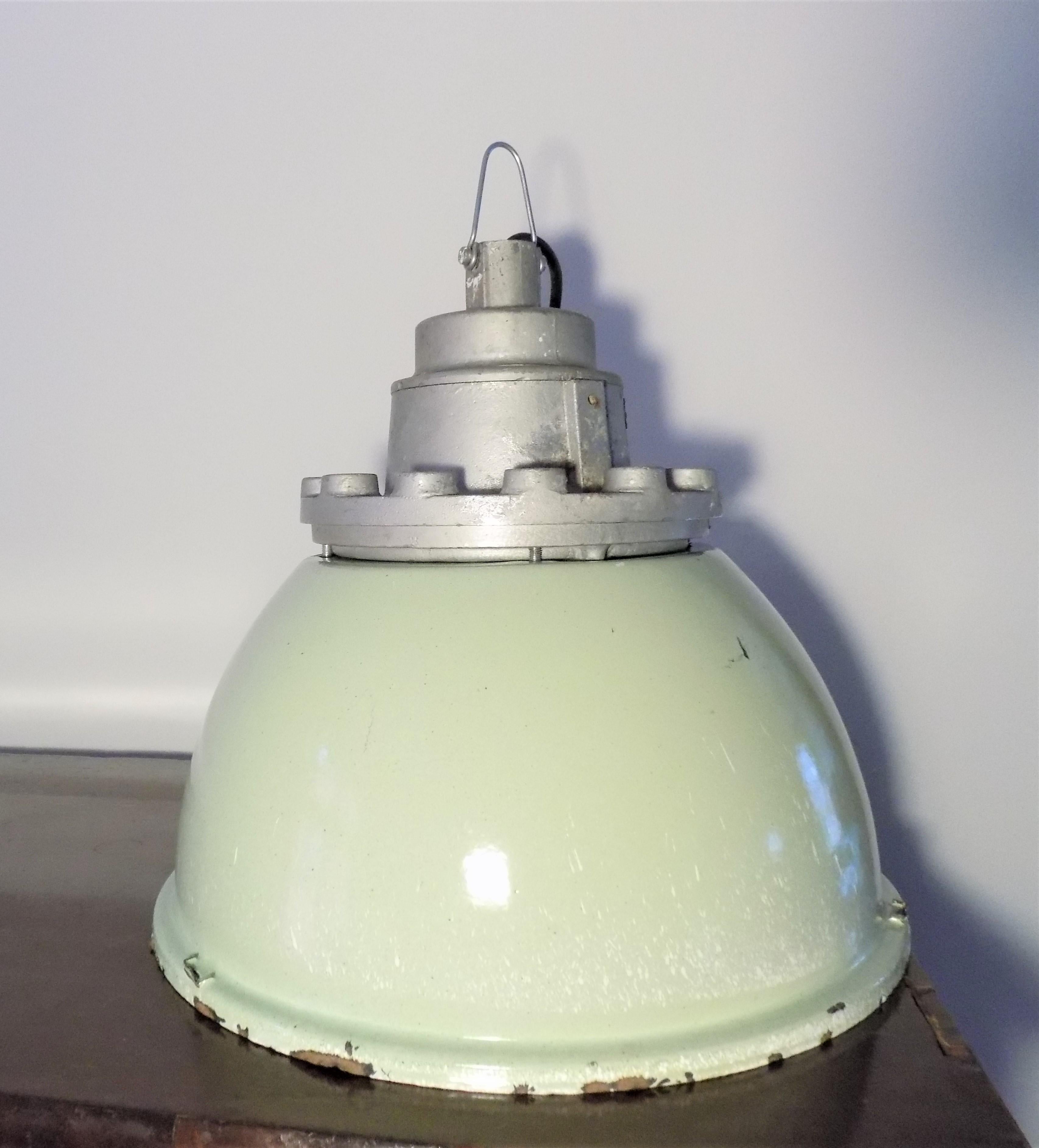 Factory Industrial Lamp Mintgreen, 1970s 1