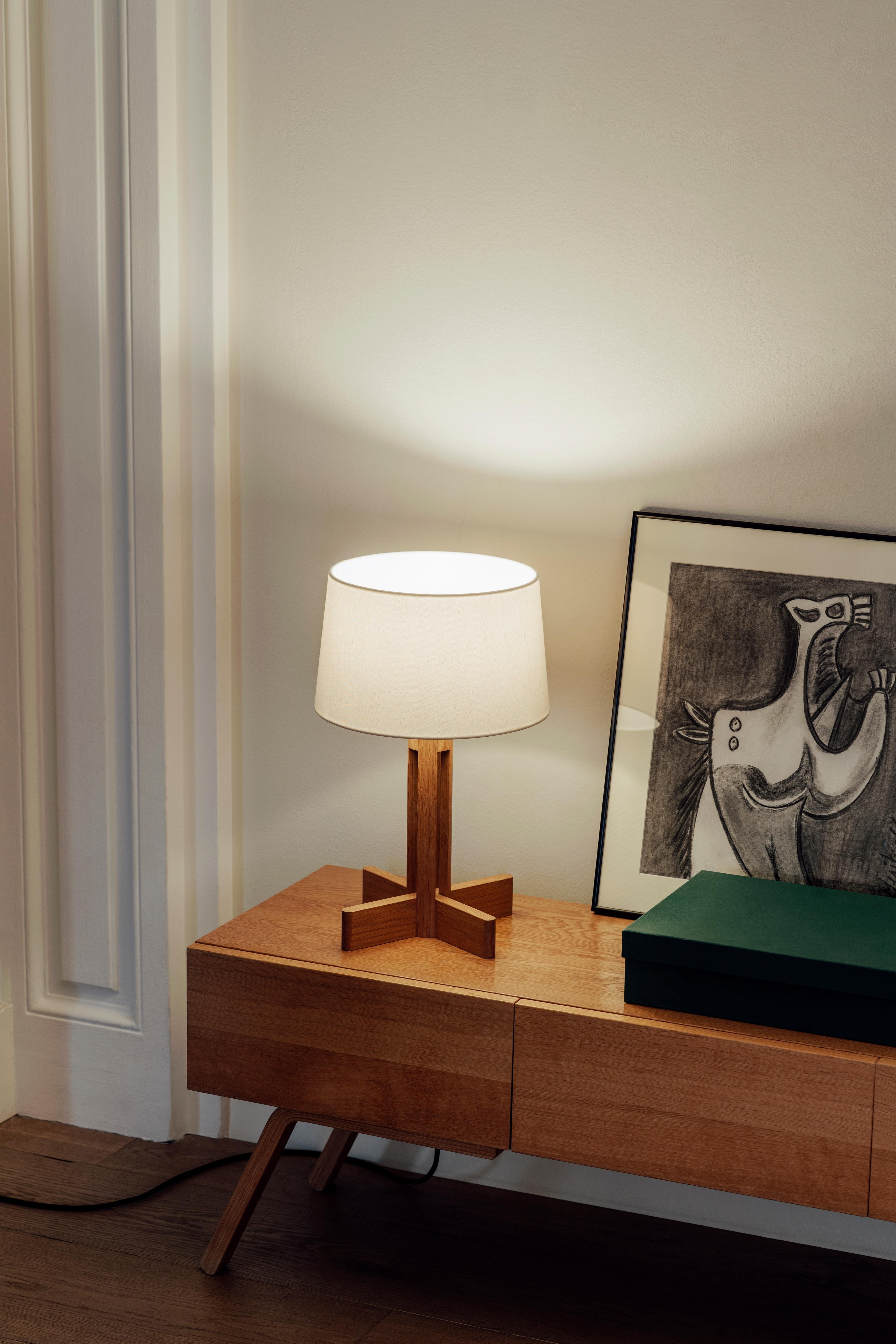 Linen Fad Table Lamp by Miguel Milá For Sale
