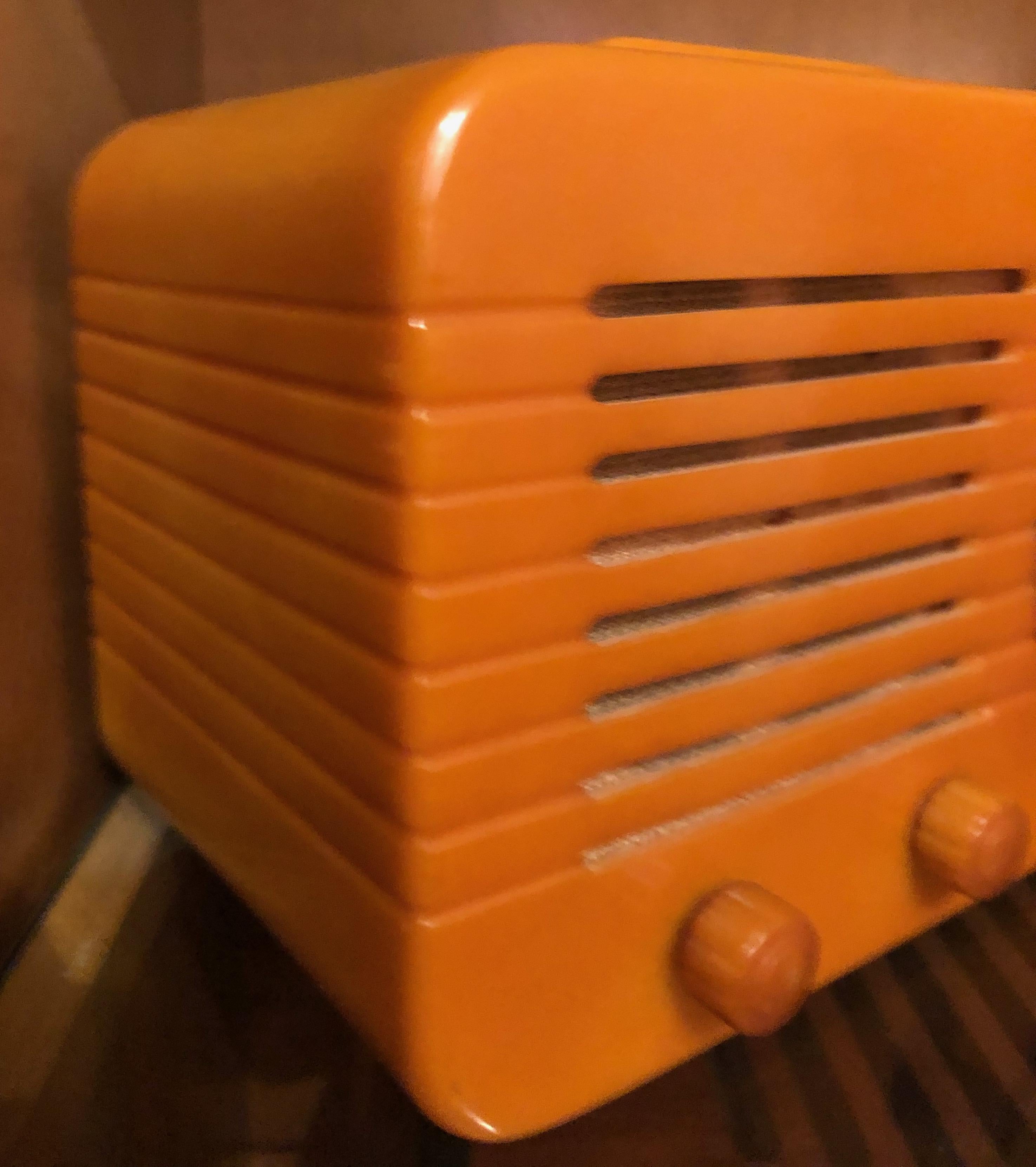American Fada Art Deco 1000 Catalin Butterscotch Bakelite Tube Radio Restored