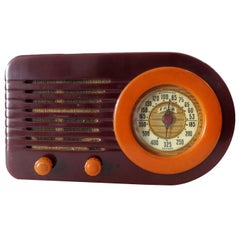 Vintage Fada Model 1000 "Bullet" Coffee and Caramel Catalin Tube Radio