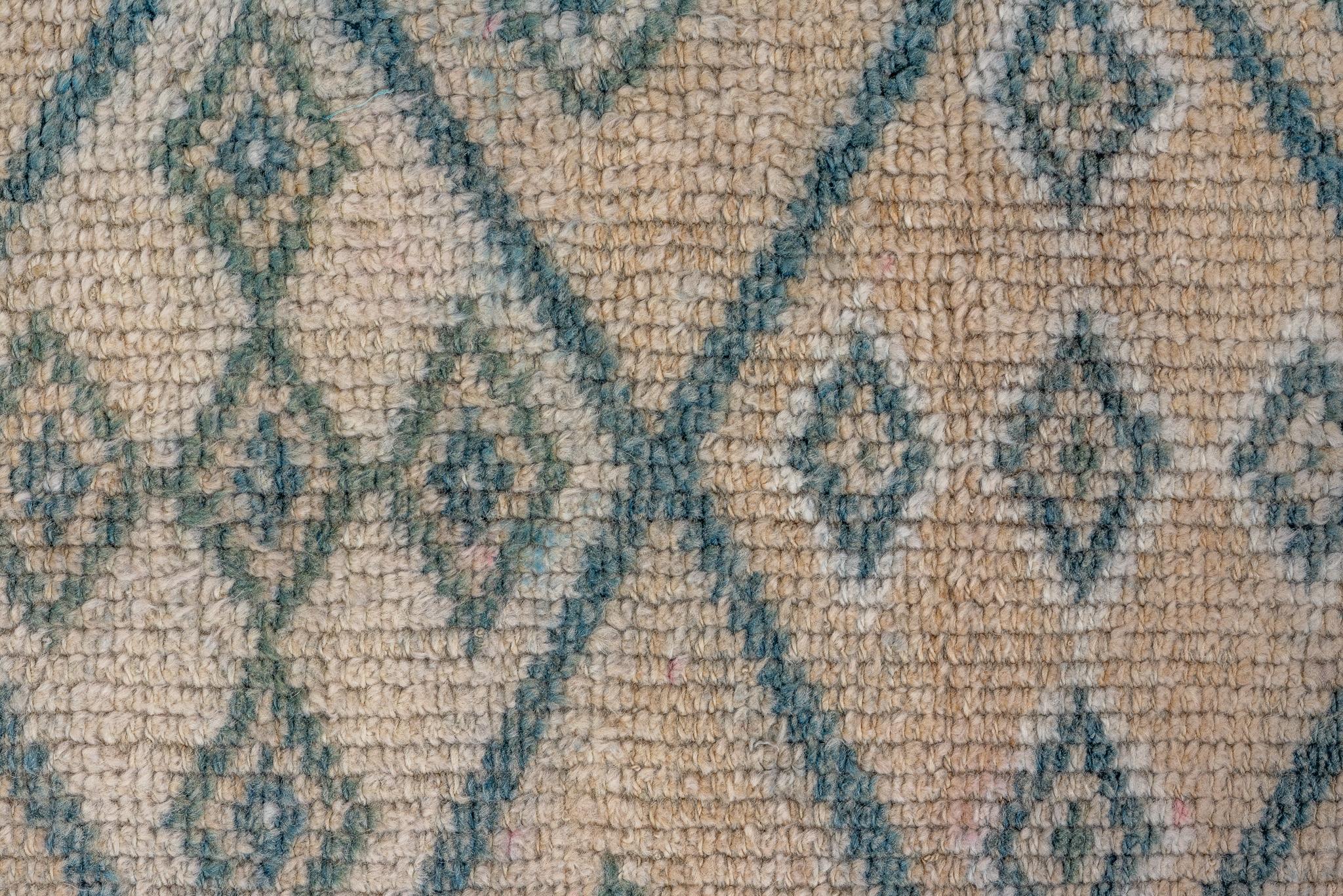Faded Cantelope and Seamoss Blue Oushak In Excellent Condition For Sale In New York, NY