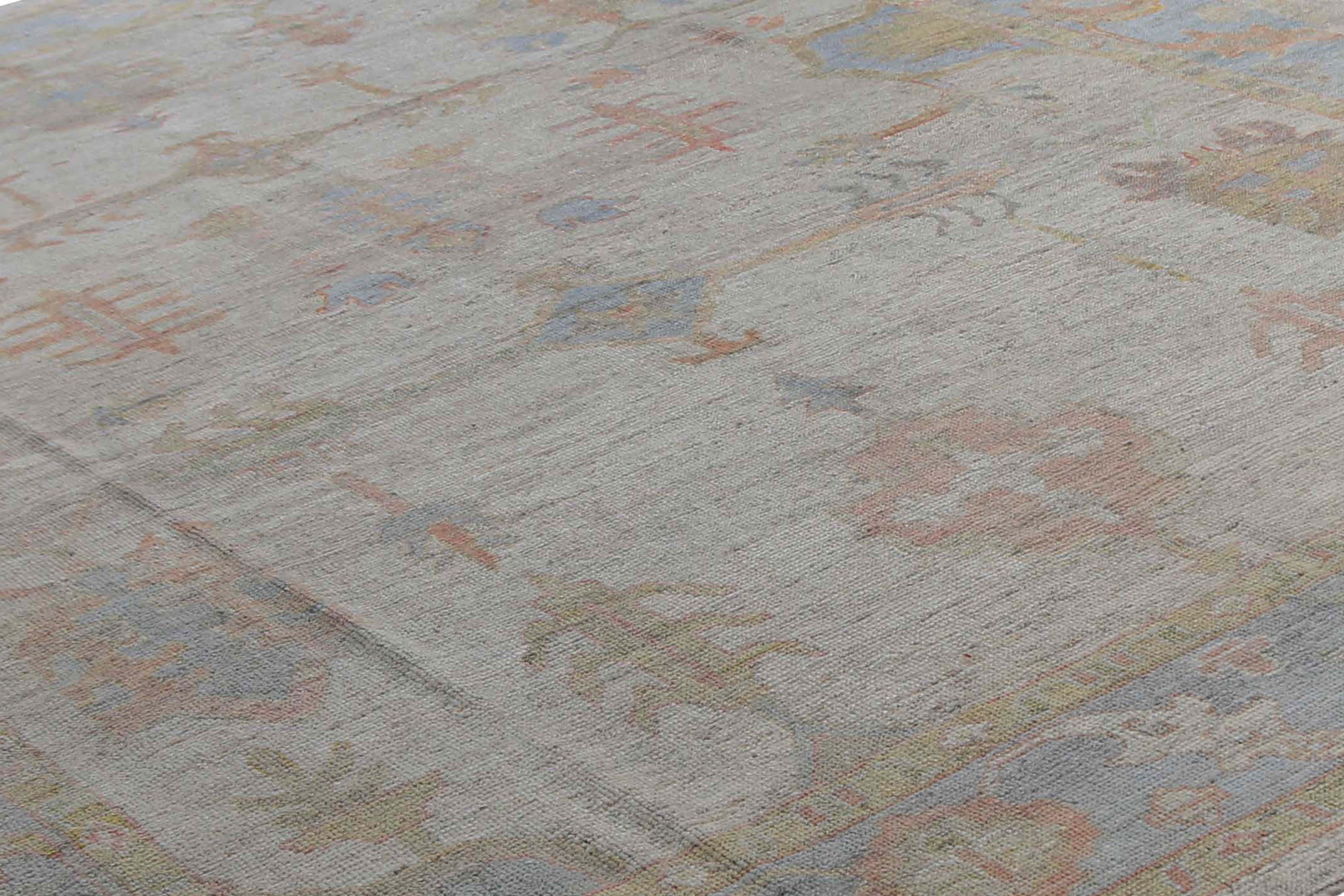 Pastellfarbener handgefertigter Oushak-Teppich (Wolle) im Angebot