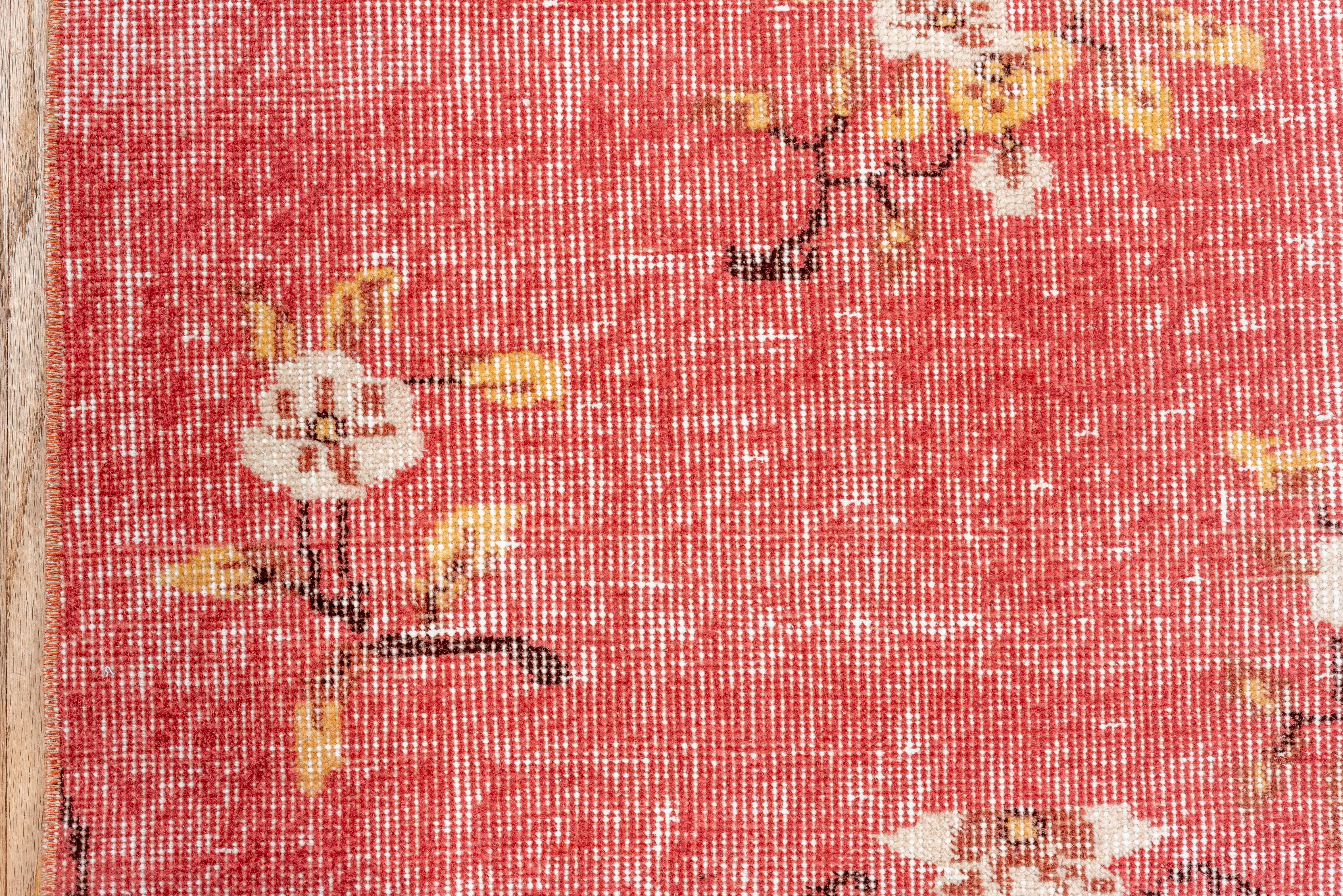 Faded Rose Oushak Läufer - Weiche florale Motive (20. Jahrhundert) im Angebot