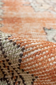 Faded Tangerine Oushak Runner – Medallion & Zigzag Border
