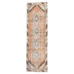 Faded Tangerine Oushak Runner – Medallion & Zigzag Border