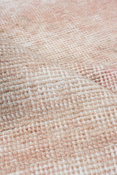 Faded Vintage-Washed Oushak Runner – Subtle Medallion in Blush and Beige Tones