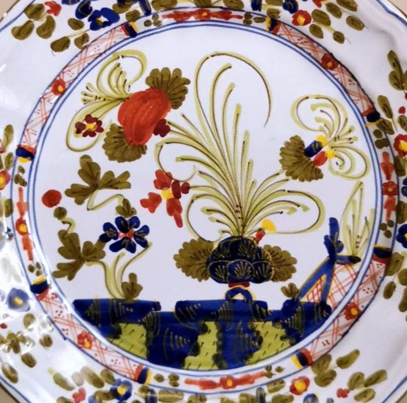 20th Century Faenza Italian Ceramic 11 Hand Painted Dessert Plates With 
