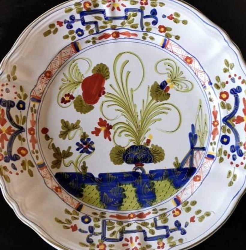 20th Century Faenza Italian Ceramic 12 Hand-Painted Tableware with 