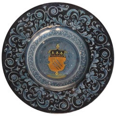 Faenza Maiolica Tondino with Coat of Arms of Spada Family, circa 1535