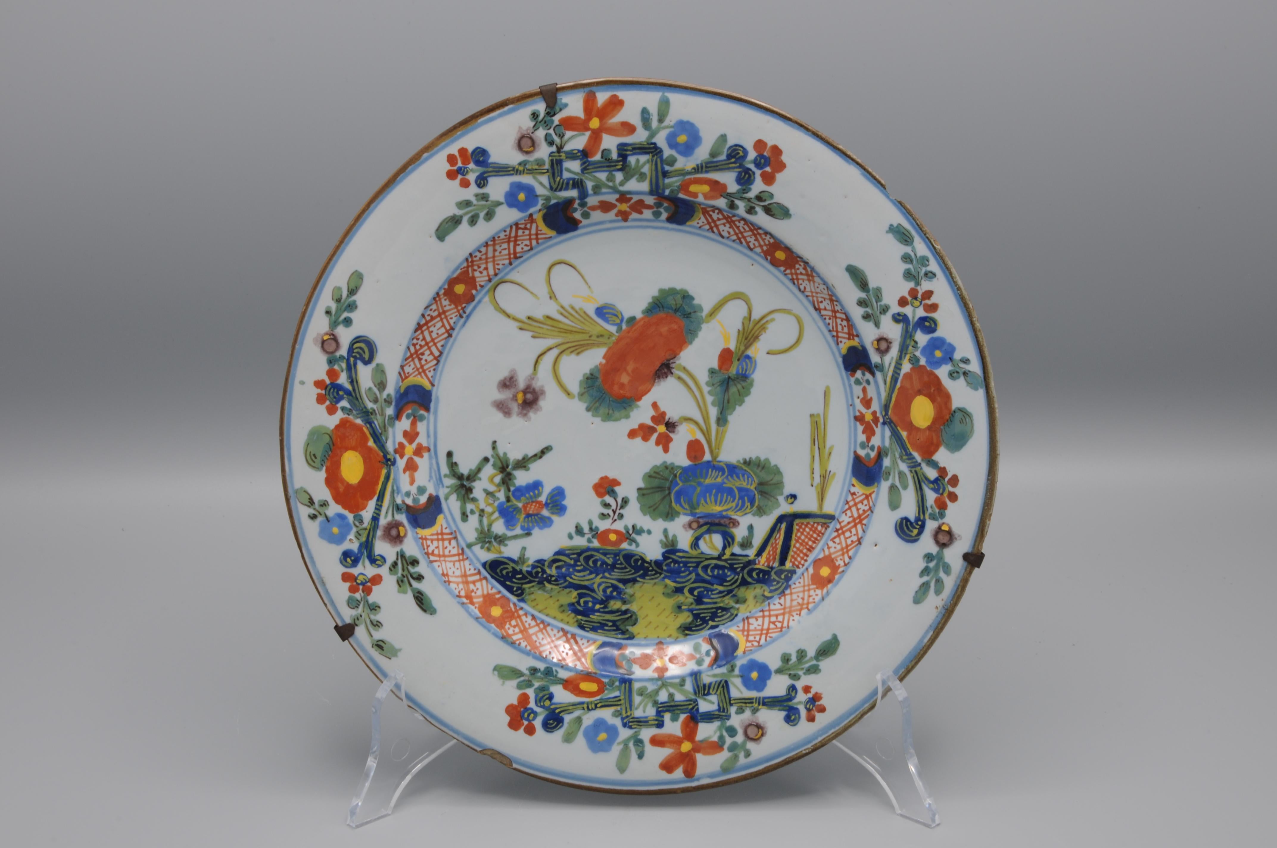 Chinoiserie Faenza - set of plates, Garofano decor late 18th century For Sale