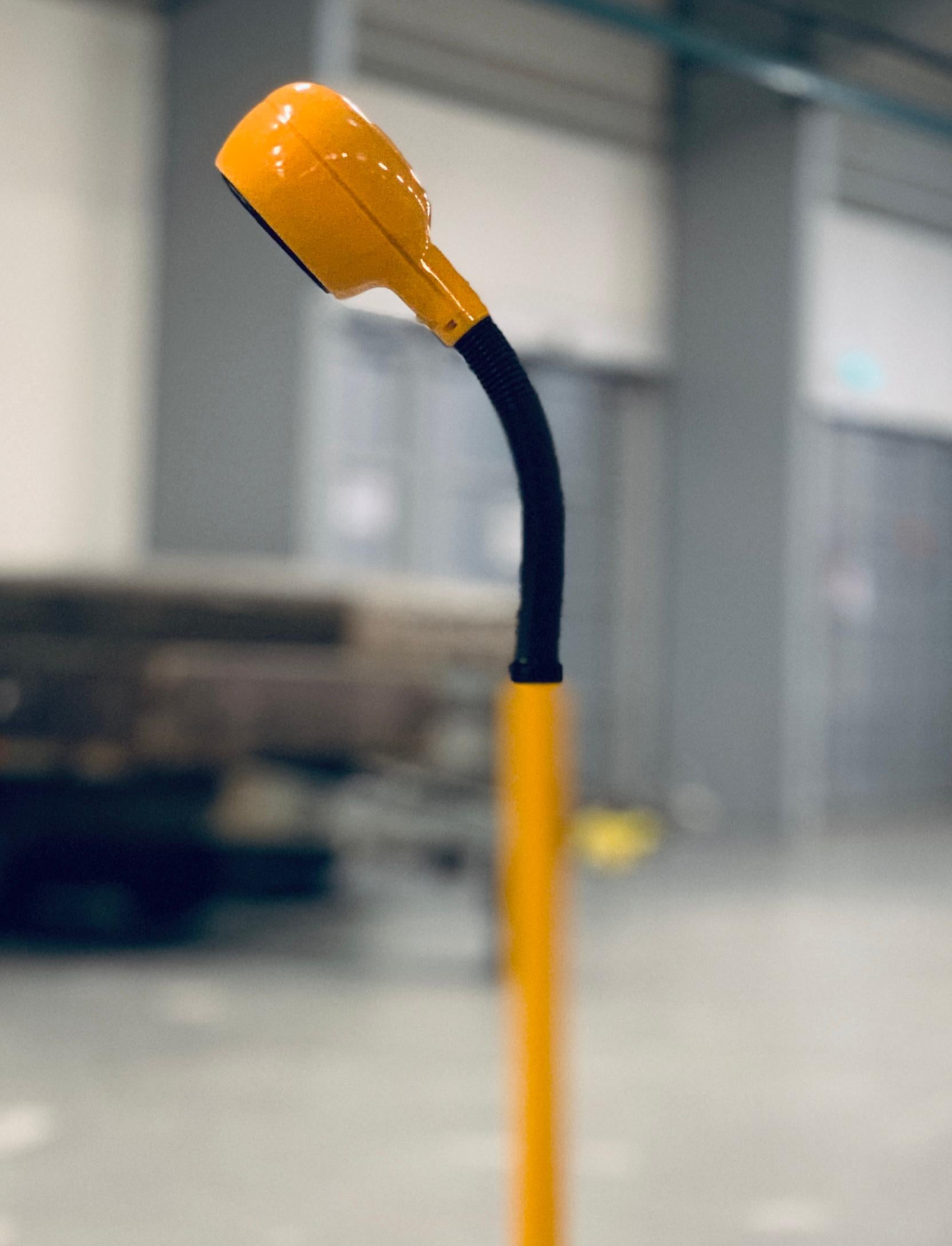 Swedish plastic flexible floor lamp. Mid-1960s yellow with a flexible neck for maneuverability with positioning.
Measures: H 140 cm x Dm 55 cm.