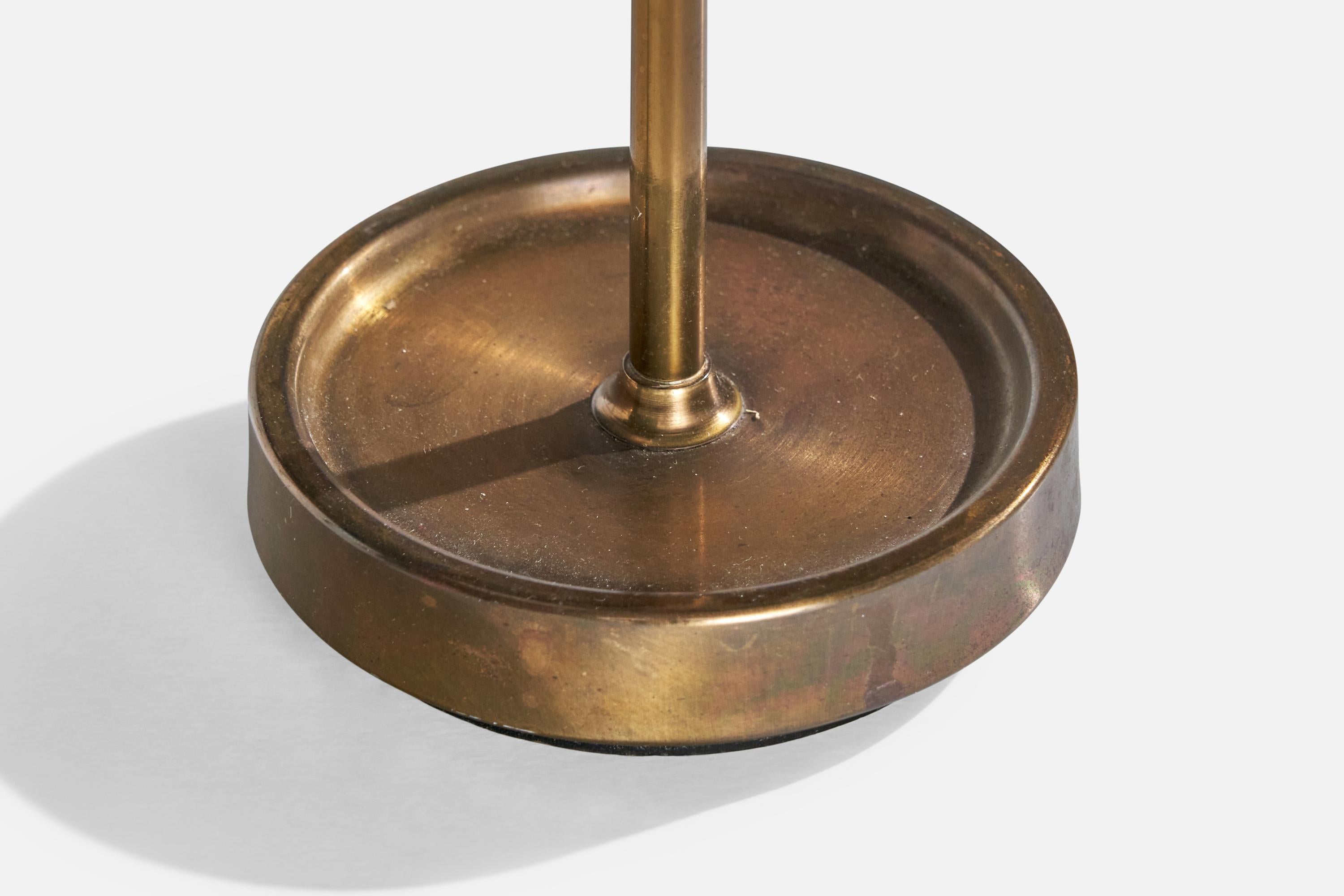Milieu du XXe siècle Fagerhults, lampe de table, laiton, tissu, Suède, années 1950 en vente