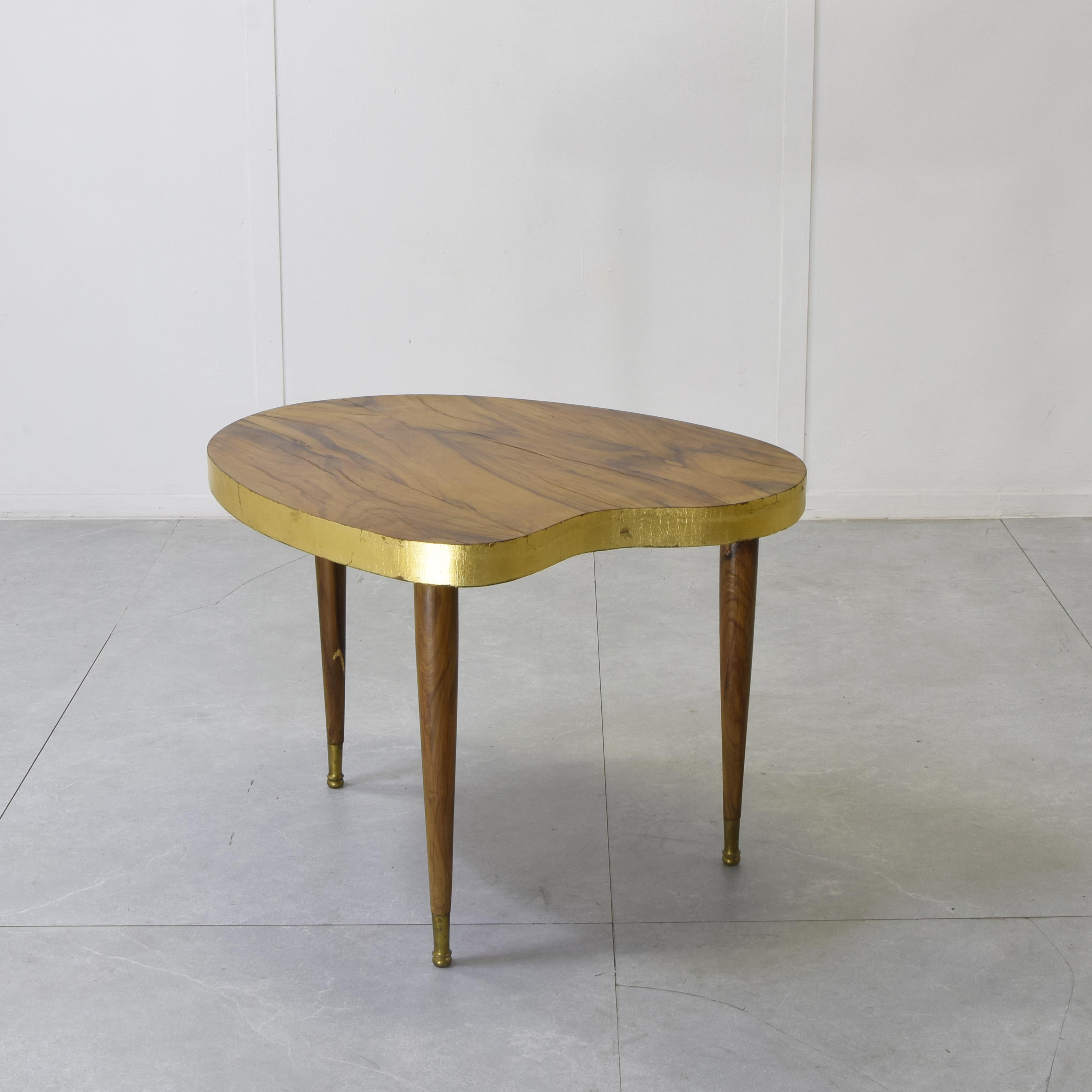 Brass 'Fagiolo' coffee table, Italian production 1960s For Sale