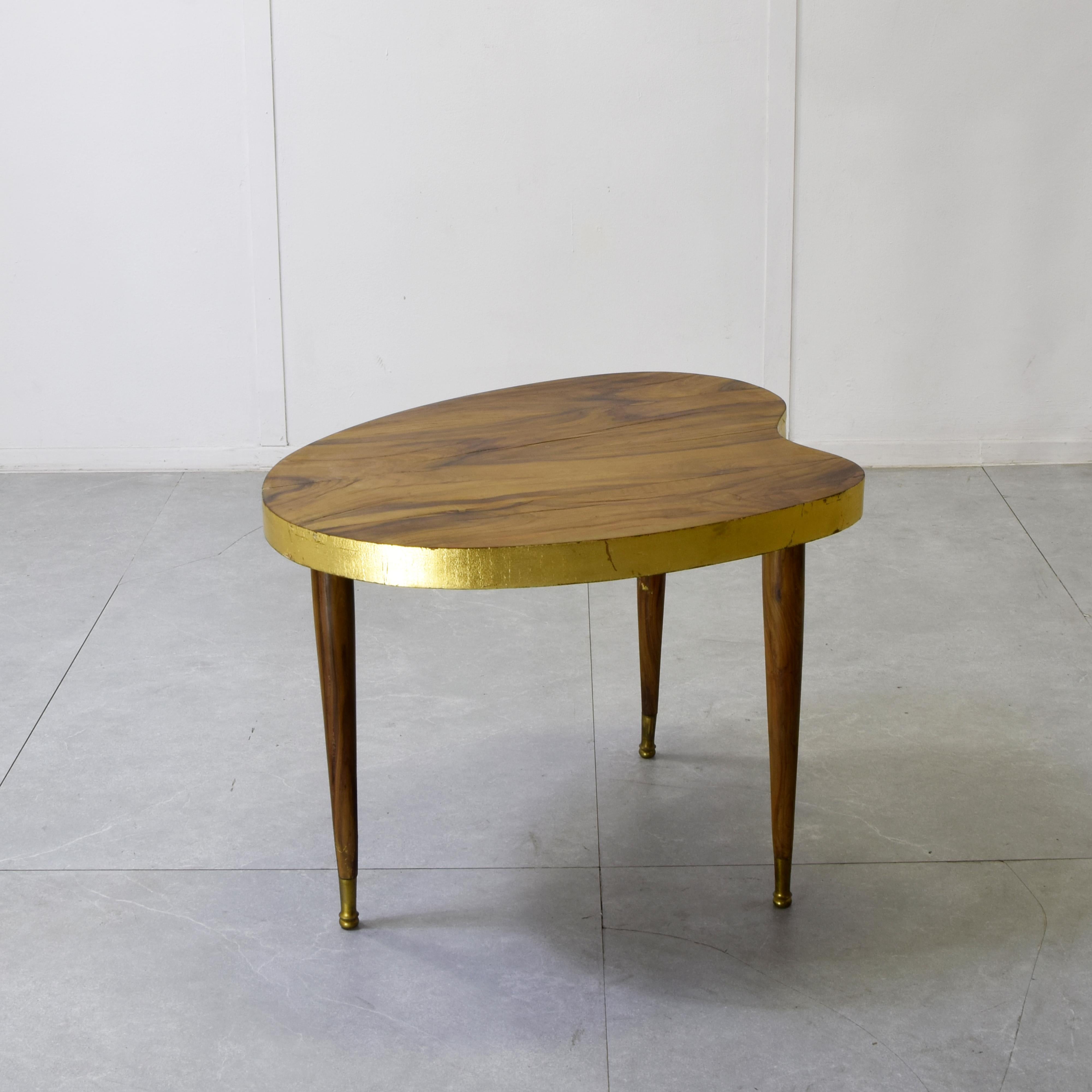 'Fagiolo' coffee table, Italian production 1960s For Sale 2