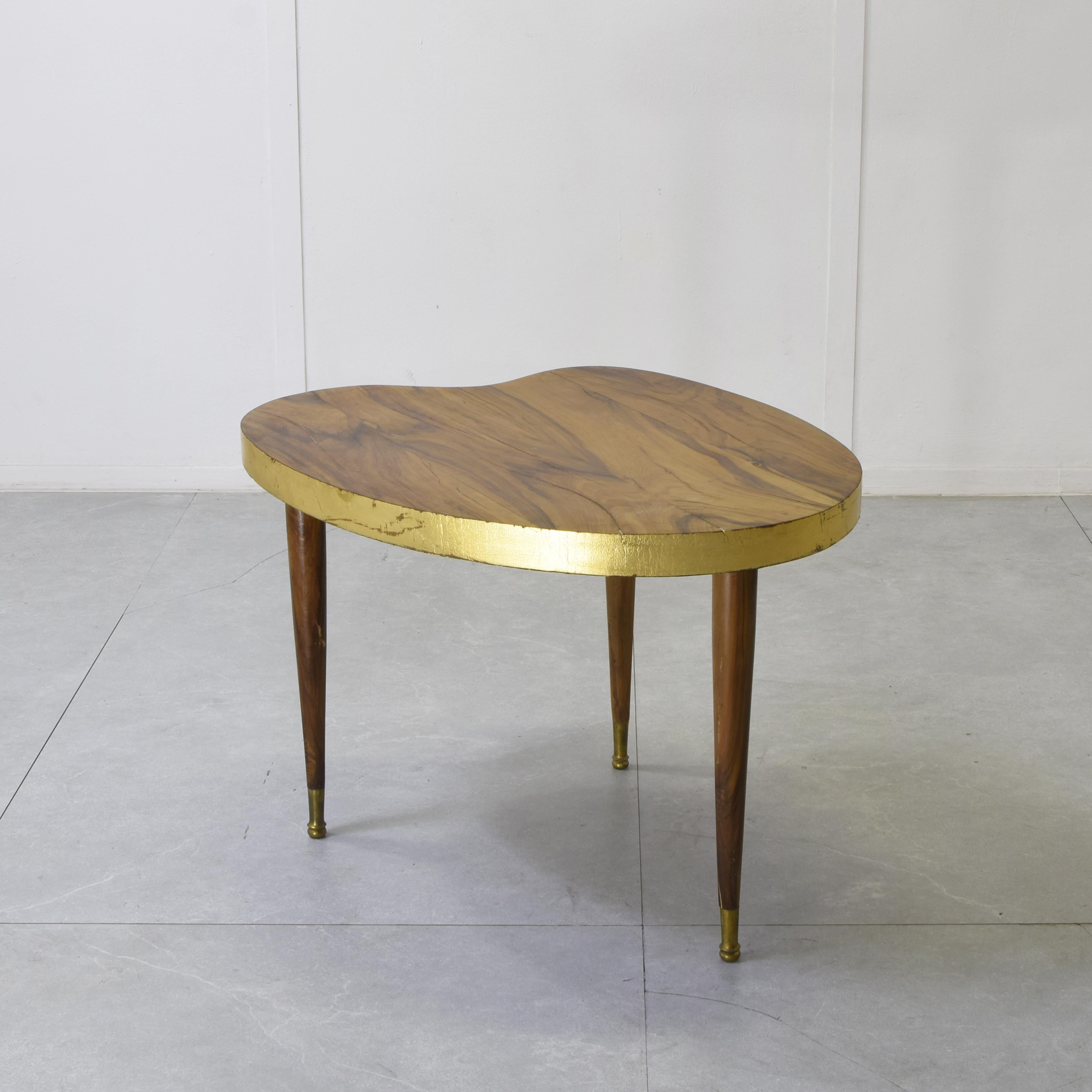 'Fagiolo' coffee table, Italian production 1960s For Sale 3