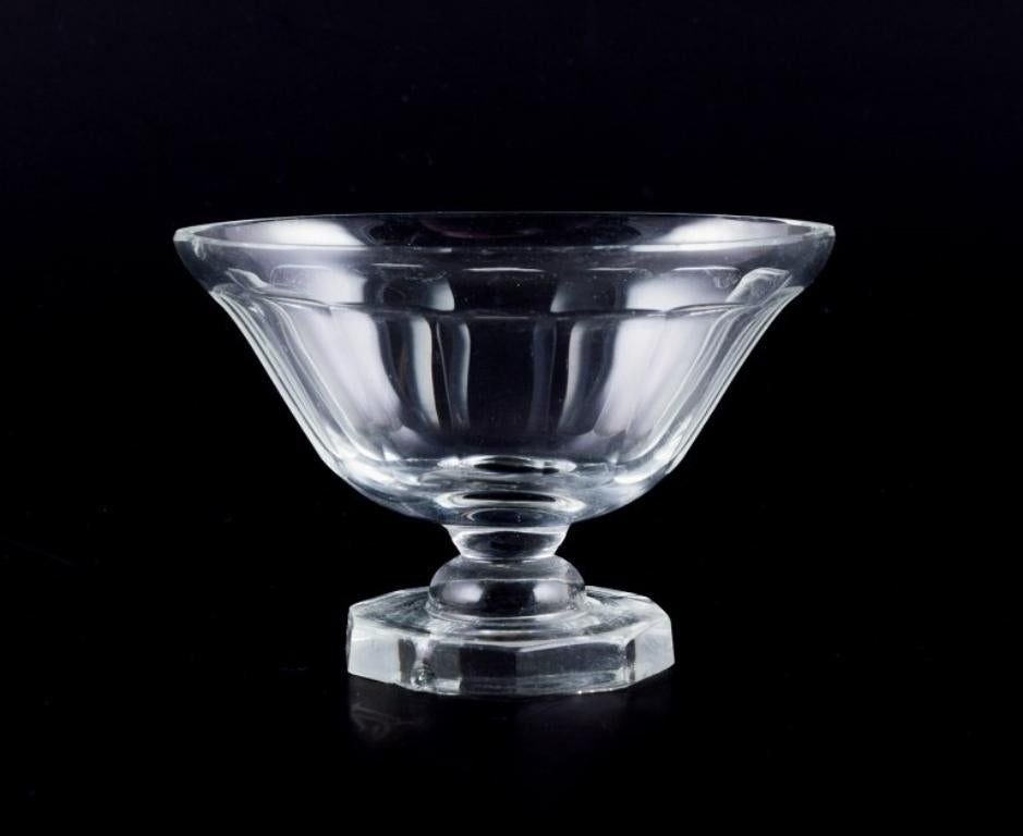 Suédois Fåglavik Glasbruk (1874-1980), Suède. Six salières en verre. Milieu du 20e siècle. en vente