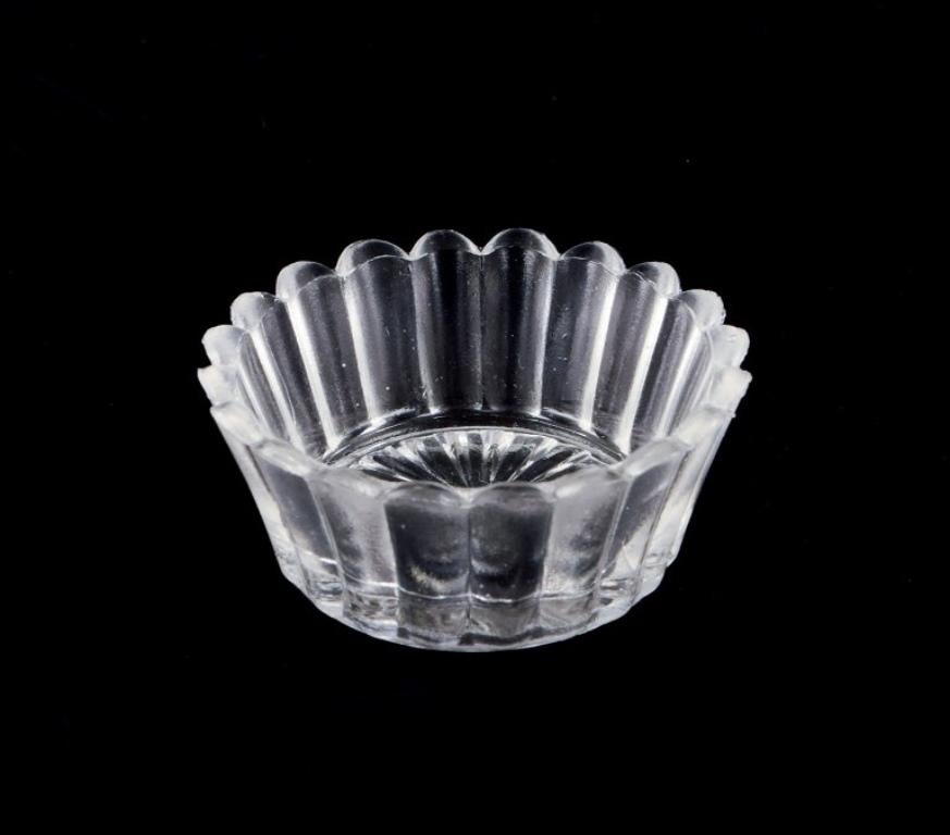 Fåglavik Glasbruk (1874-1980), Suède. Six salières en verre. Milieu du 20e siècle. en vente 1