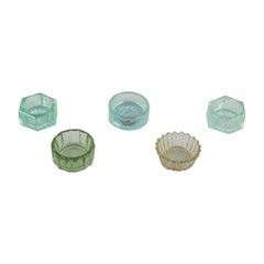 Fåglavik Glasbruk. Five salt cellars in green glass. Mid-20th C.