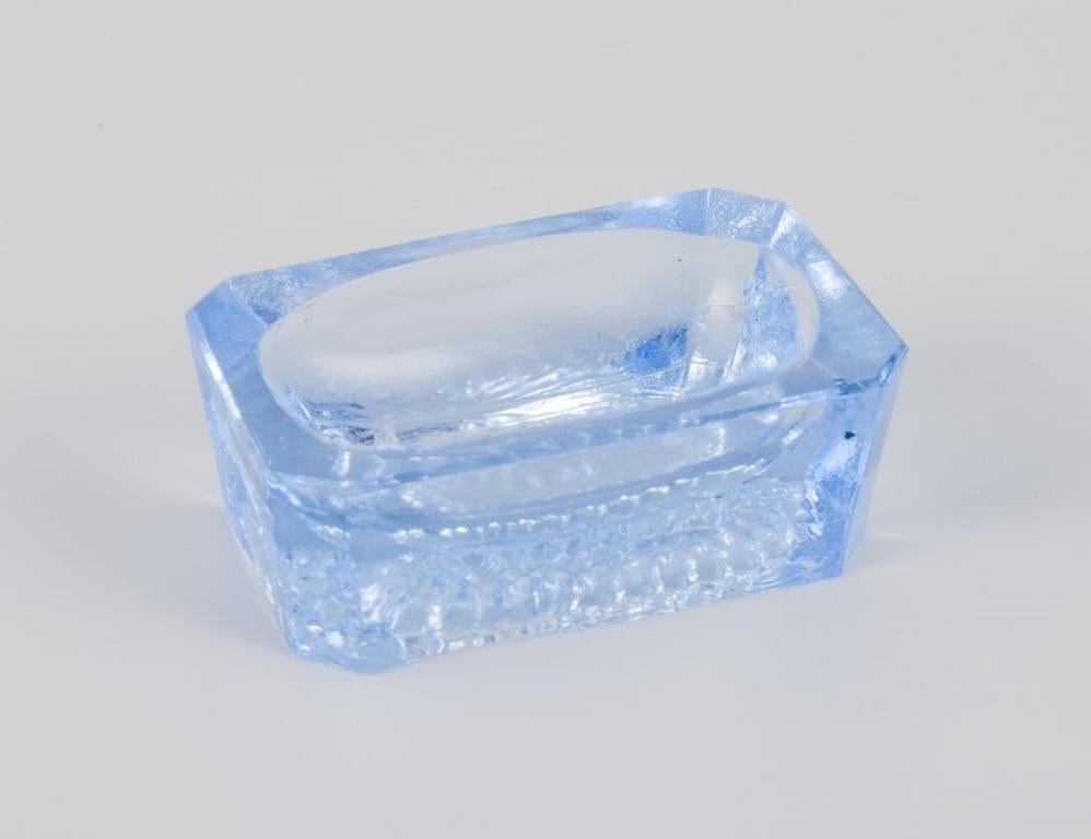 Fåglavik Glasbruk. Vier Salzkeller aus blauem Glas. Schweden, Mitte 20. Jh. (20. Jahrhundert) im Angebot