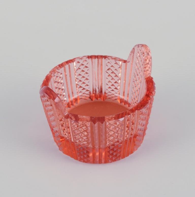 Fåglavik Glasbruk. Sechs Salzkeller aus rosafarbenem Glas. Mitte des 20. Jahrhunderts im Angebot 4