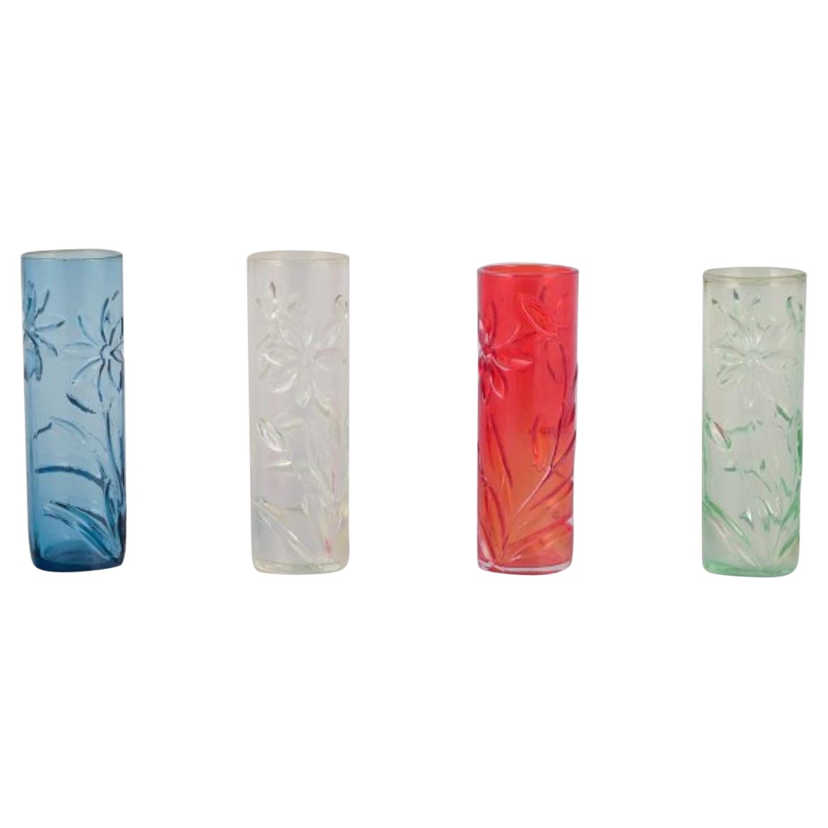 Fåglavik, Sweden. Set of four art glass vases with flower motifs.