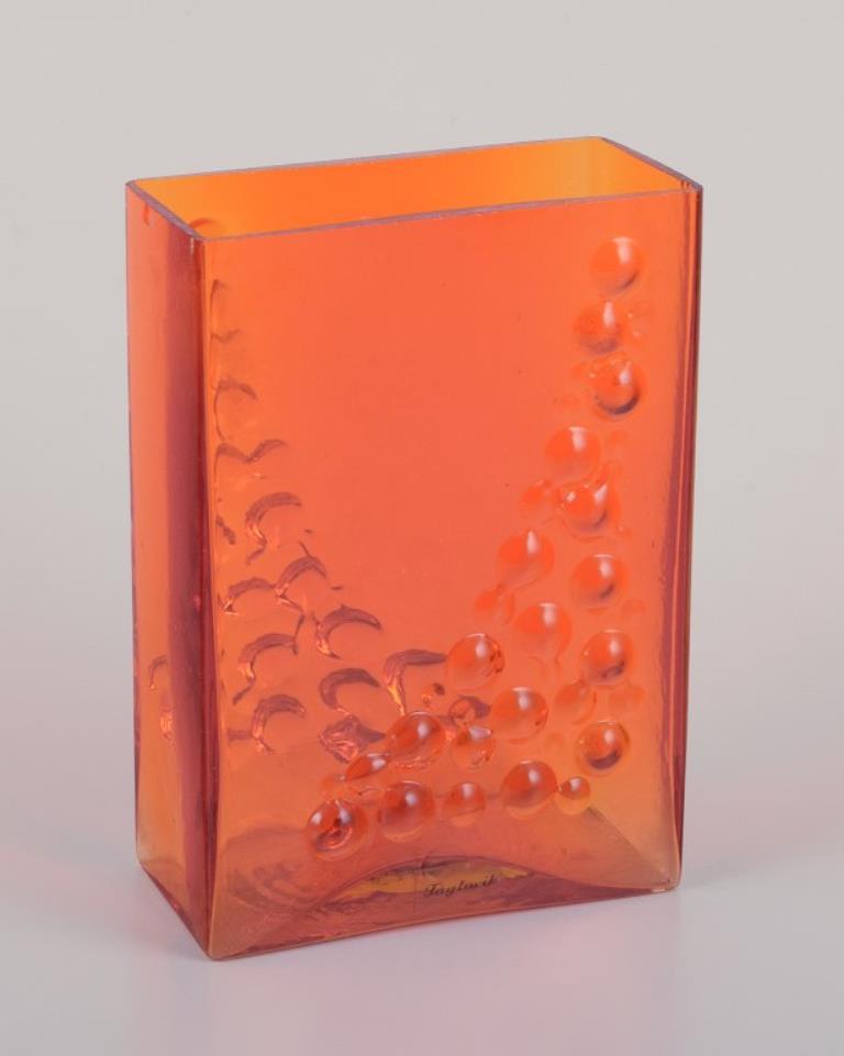 Fåglavik, Suède. Deux vases en verre d'art avec un relief géométrique en bulles Excellent état - En vente à Copenhagen, DK