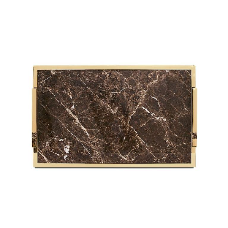 Fahari Medium - Luxuriöses Tablett aus Marmor und Messing mit goldener Oberfläche (Organische Moderne) im Angebot