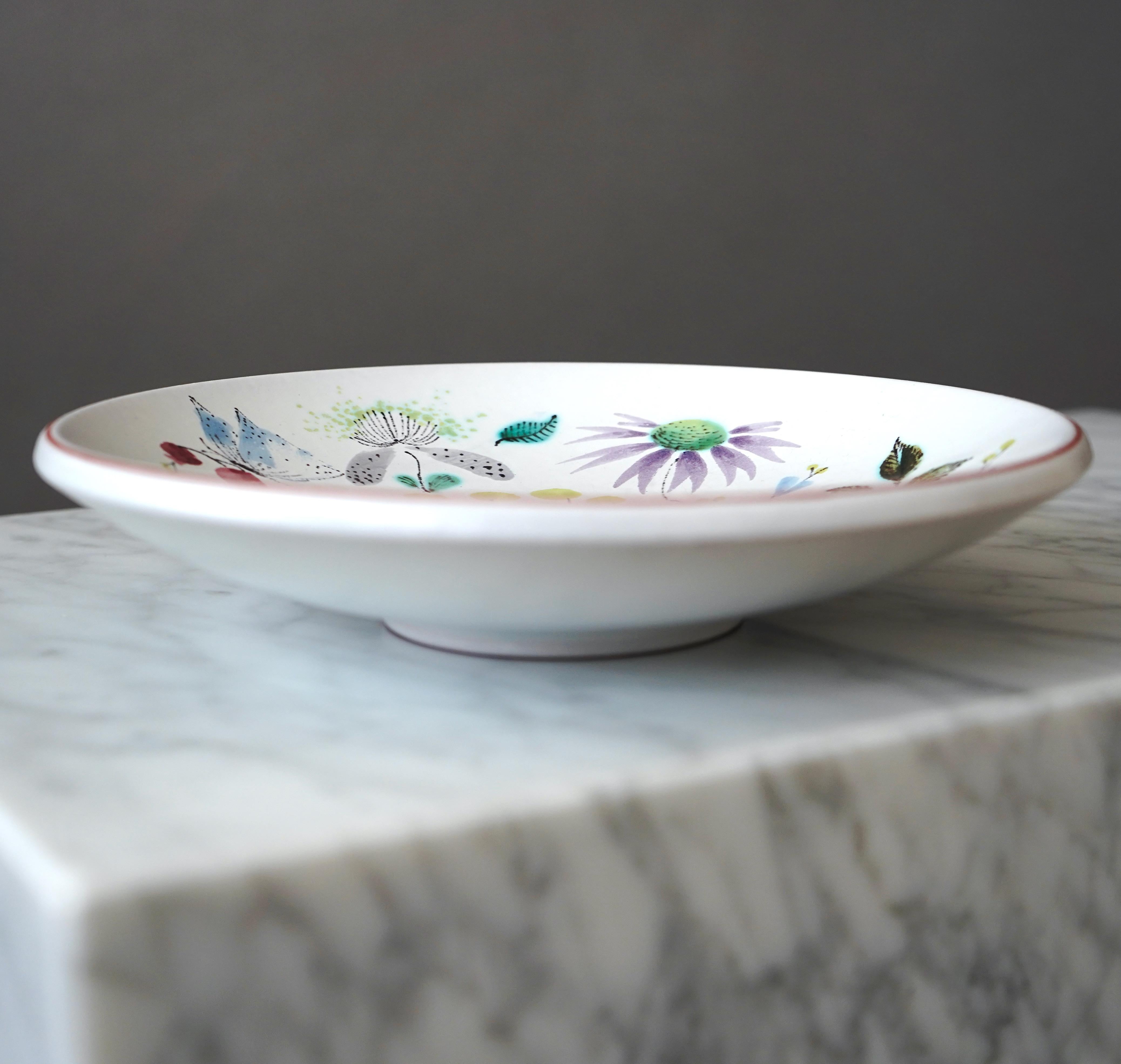 Swedish Faience Bowl by Stig Lindberg for Gustavsberg Studio, Sweden, 1950s For Sale