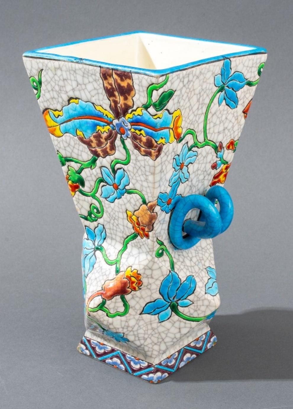 Fayence de Gien, Art déco-Vase „Orchidee“, 1920er-Jahre im Zustand „Gut“ im Angebot in New York, NY