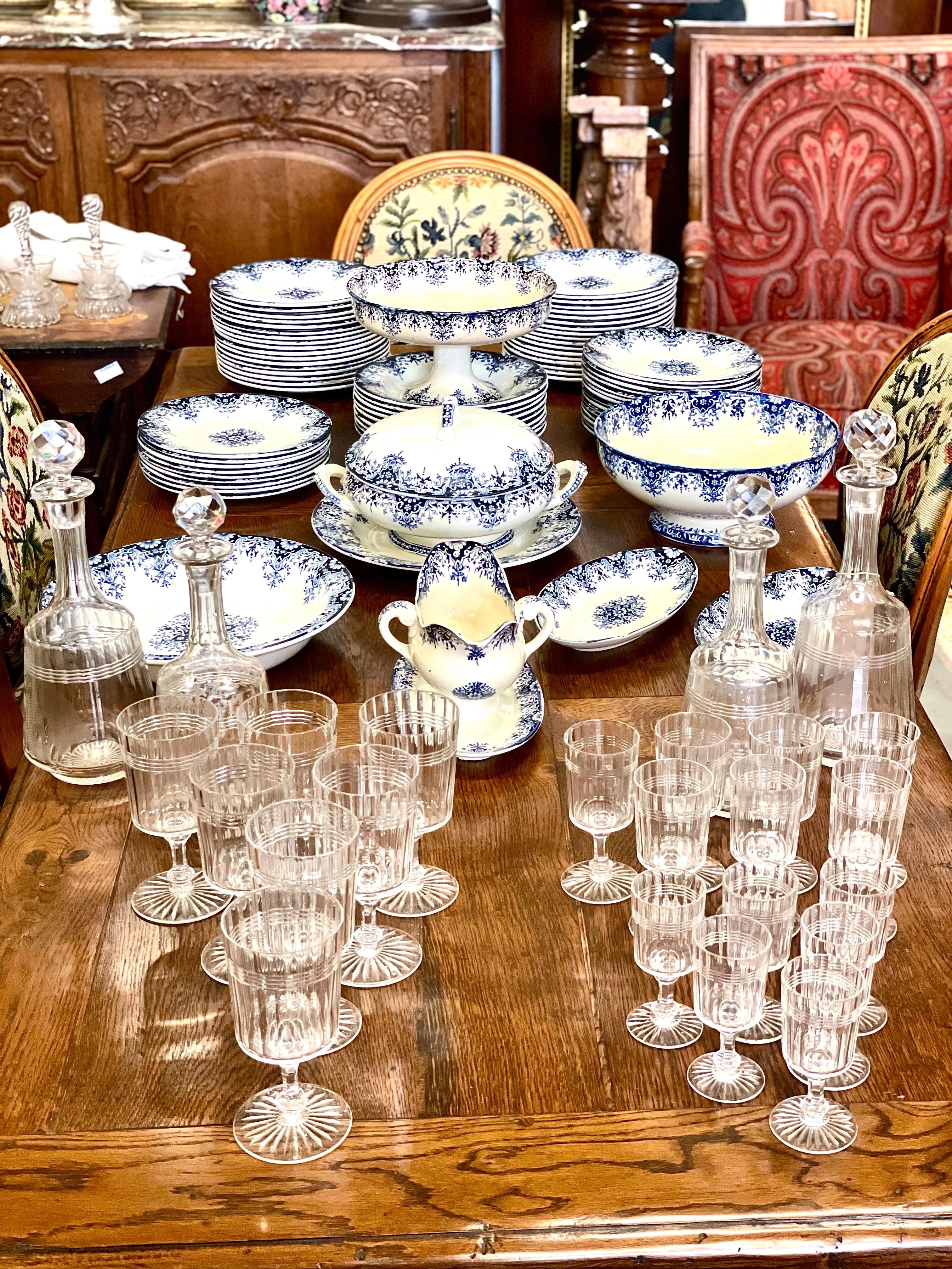 Mesa de servicio de loza con decoración azul, Francia S. XIX en venta 13