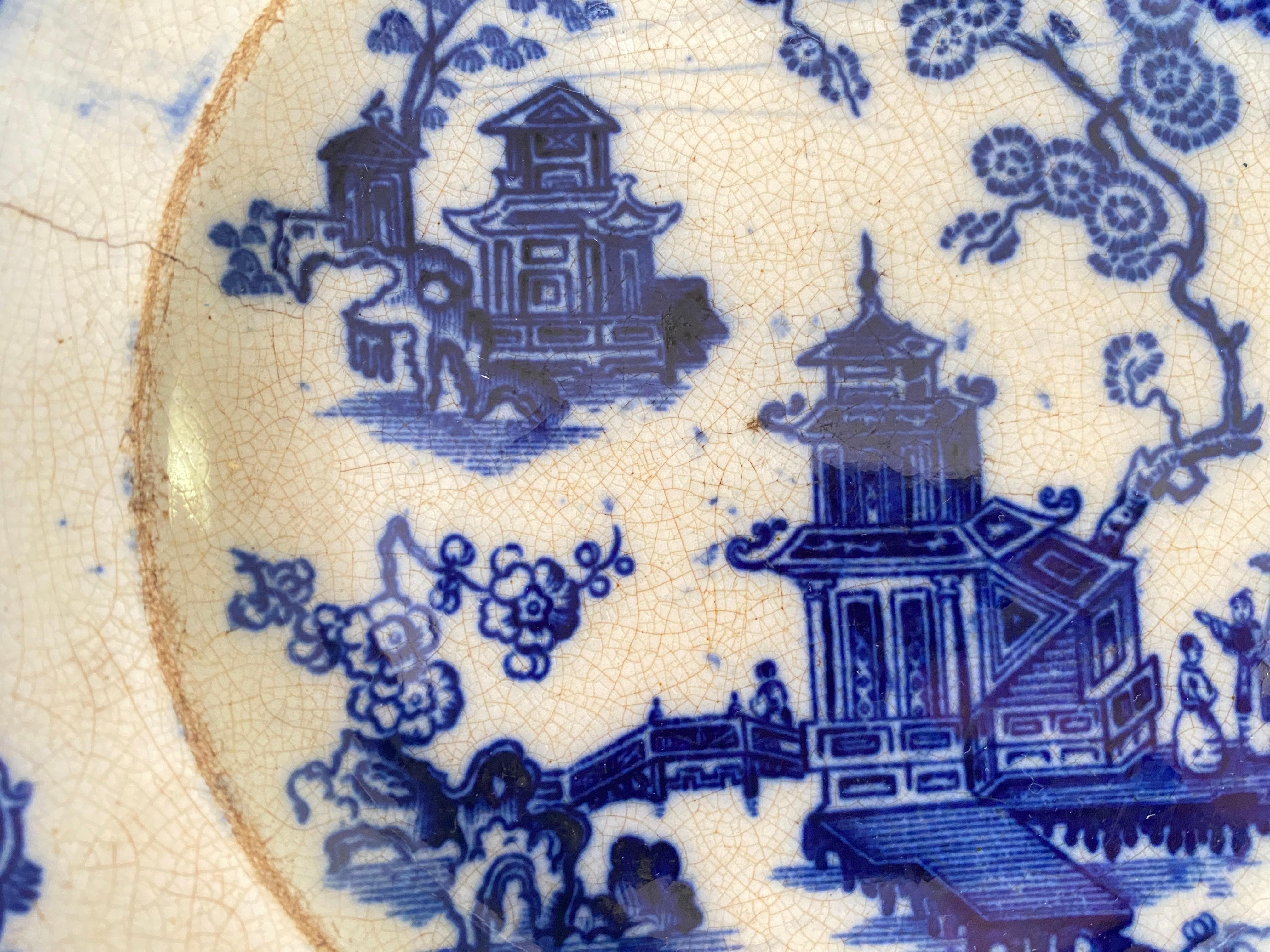 Faience Dish and Plate by Jules Vieillard Chinese Decor France 19th Century  For Sale 3