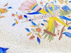 Plato de loza, de Malicorne, con decoración de pájaros y flores, Francia XIX, Firmado