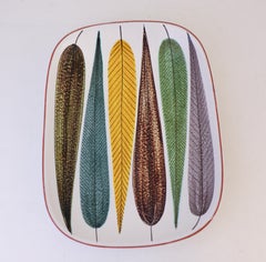 Faience Dish with leafs - Stig Lindberg - Gustavsberg Studio - Mid 20th Century