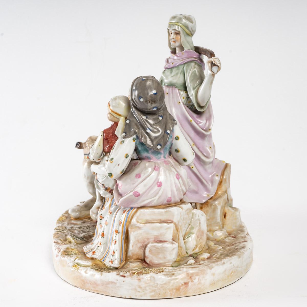 Faience Group, 19th Century In Good Condition In Saint-Ouen, FR