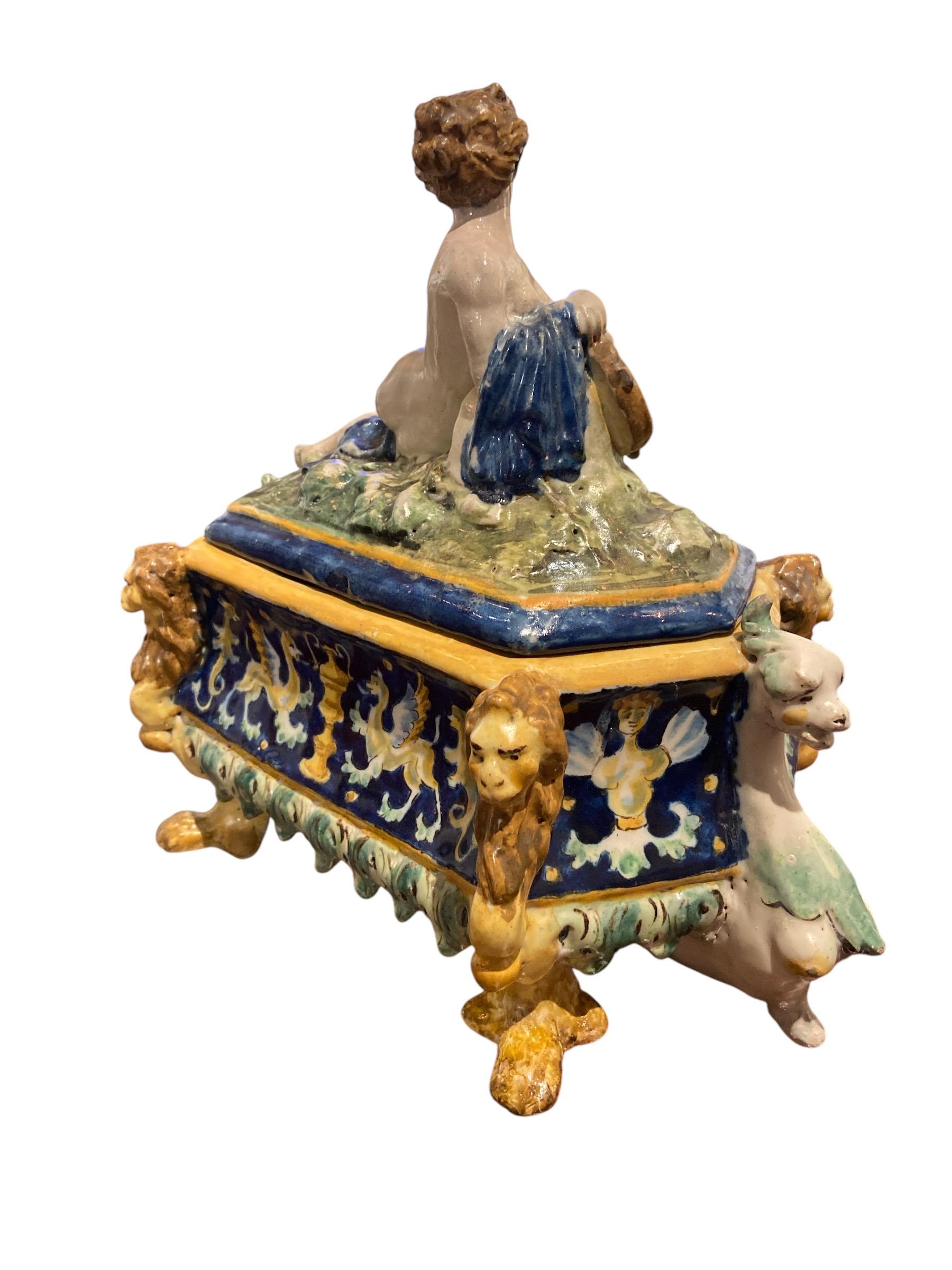 Joyero de loza siglo XIX en venta