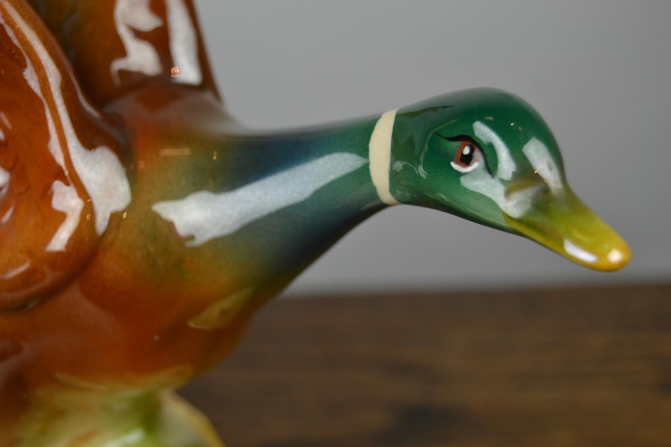Fayence-Keramik Fliegende Ente von H. Bequet:: Belgien (Moderne der Mitte des Jahrhunderts)