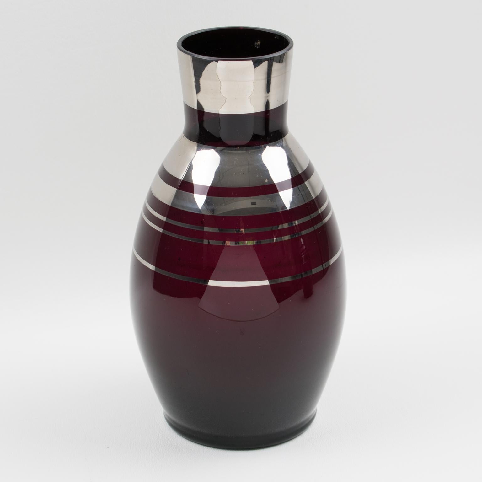 Fains Art Deco Silver Overlay on Black Opaline Glass Vase, a pair, 1930s For Sale 5