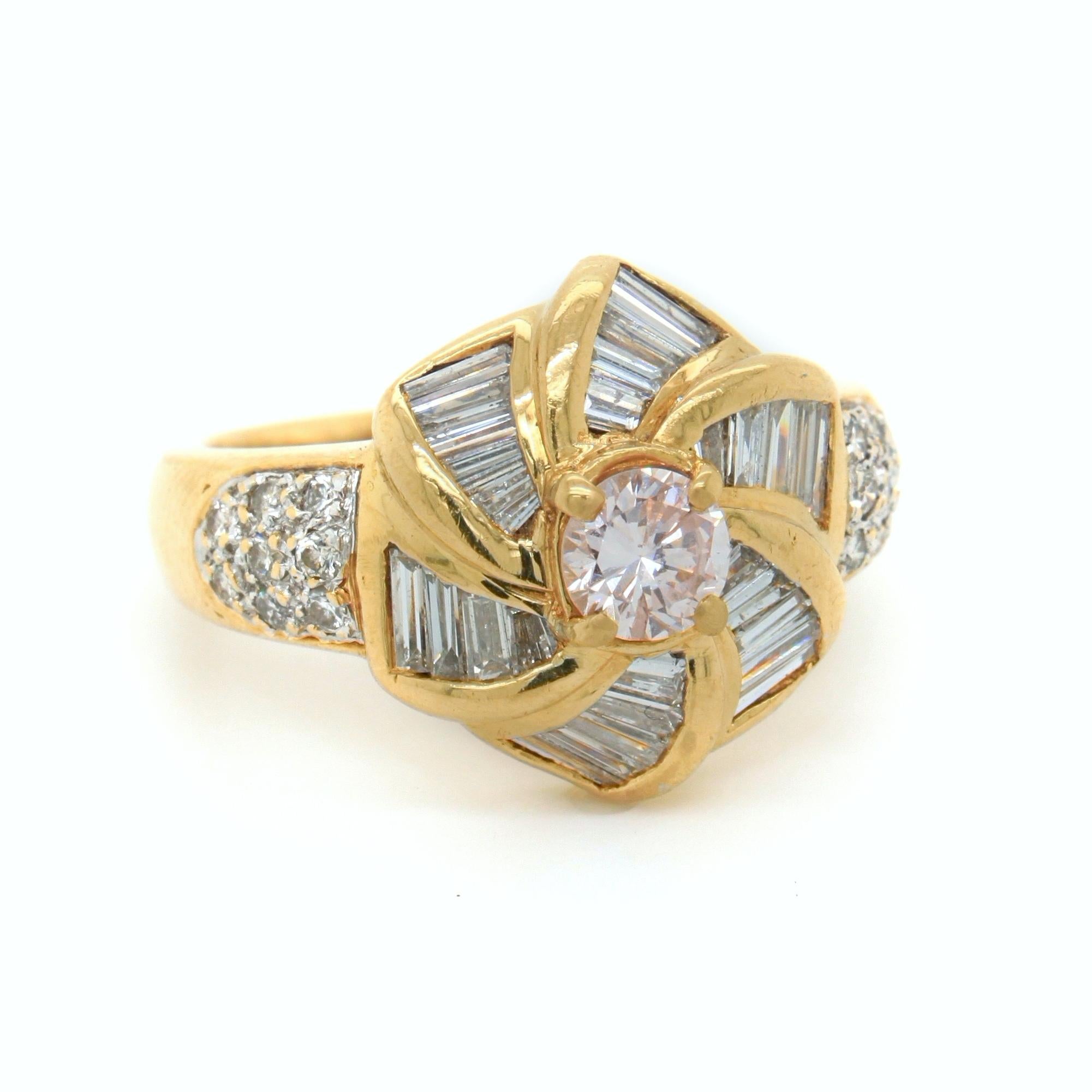 Faint Pink and White Diamond Windmill Ring, 20th Century For Sale 6