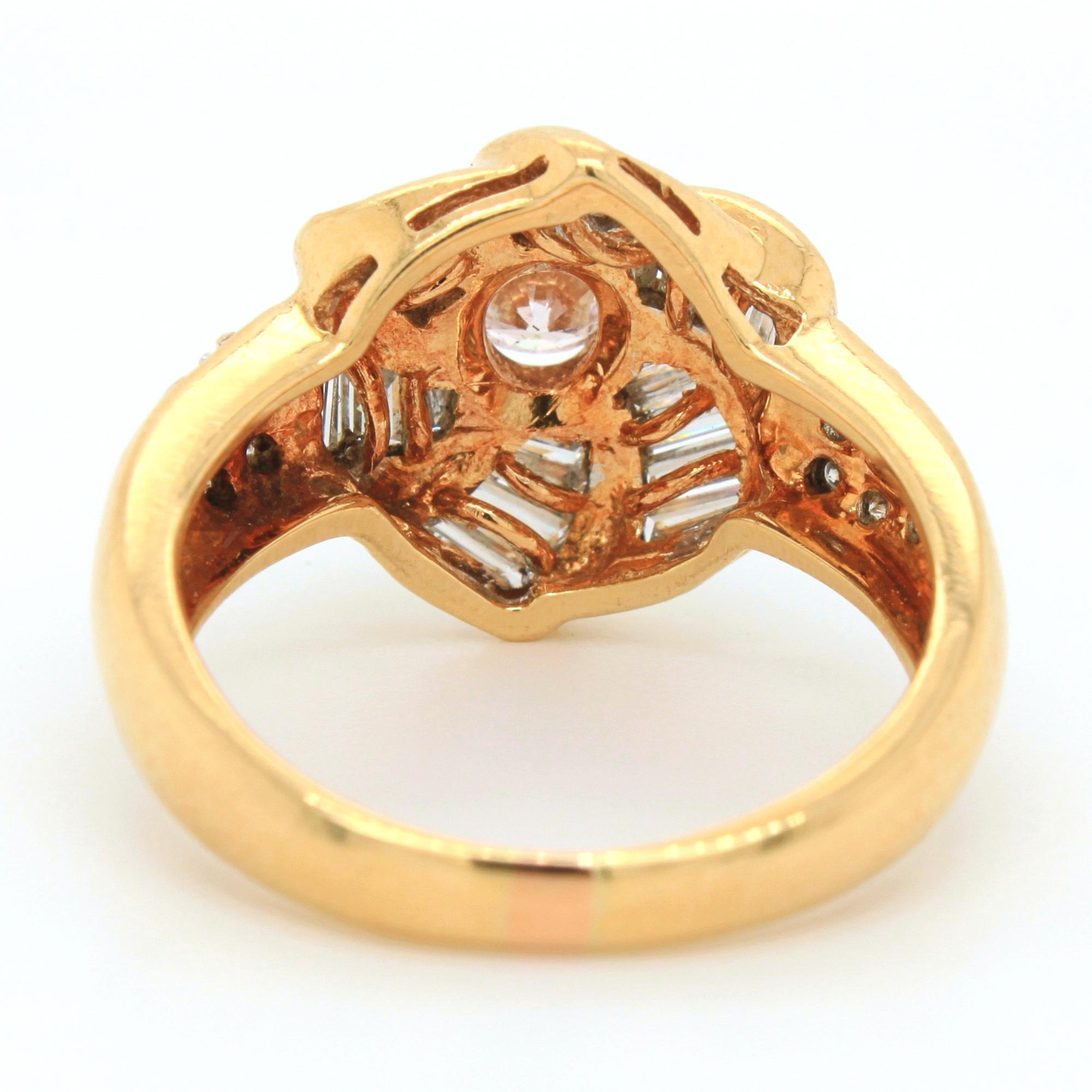 Faint Pink and White Diamond Windmill Ring, 20th Century For Sale 2