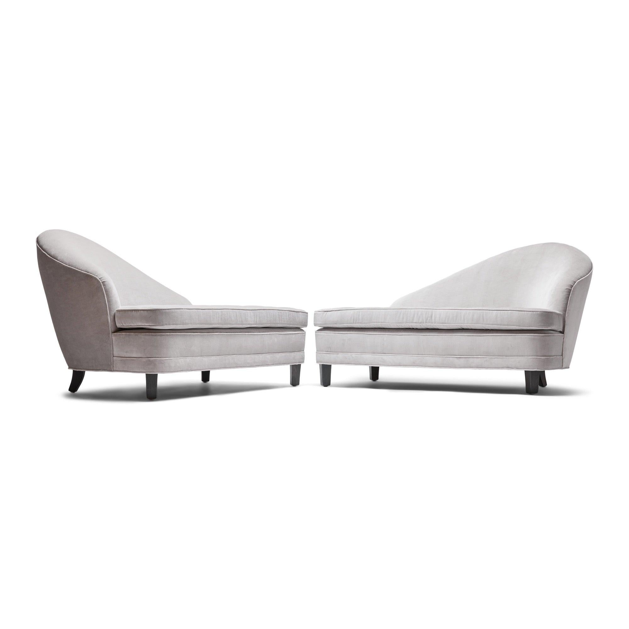 Un moderno sofá / chaise lounge para desmayarse. Se venden individualmente.